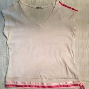 90's Vintage Like NEW Fitted Tee